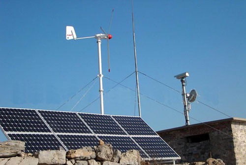 off Grid Wind ระบบพลังงานแสงอาทิตย์แบบผสมผสานสำหรับใช้ในบ้าน